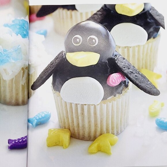 Hello Cupcake Cookbook Playful Creations Anyone Can Make 2008 Tack Richardson SC - Picture 6 of 7